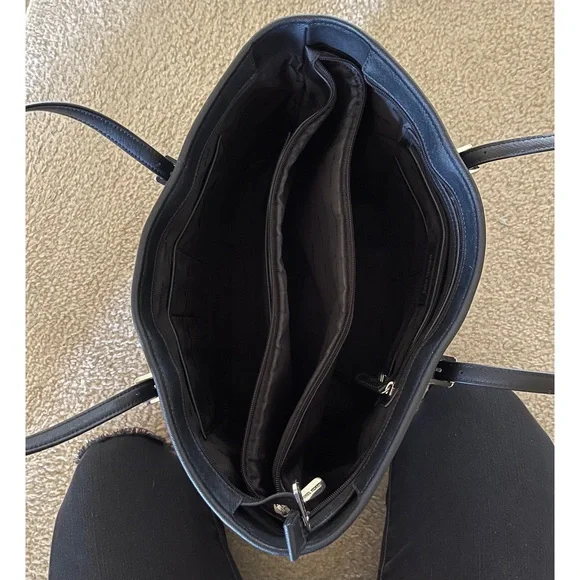 Michael Kors Black Tote w/Tech Insert - Picture 4 of 4